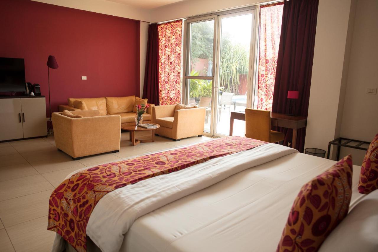 Hotel Maison Rouge โกโตนู ภายนอก รูปภาพ
