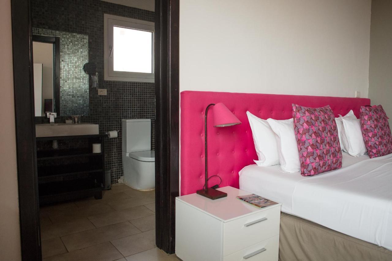 Hotel Maison Rouge โกโตนู ภายนอก รูปภาพ