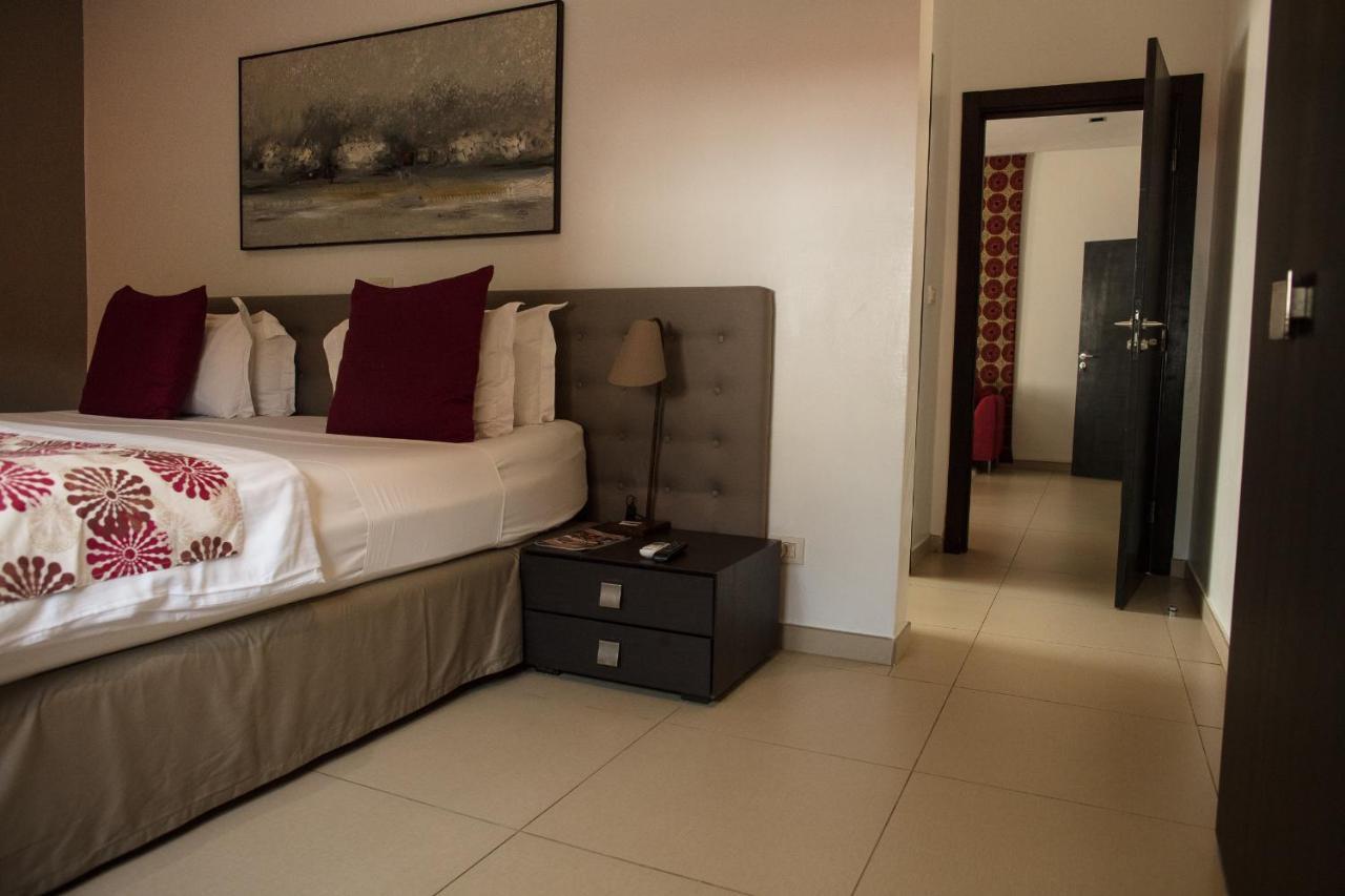 Hotel Maison Rouge โกโตนู ภายนอก รูปภาพ